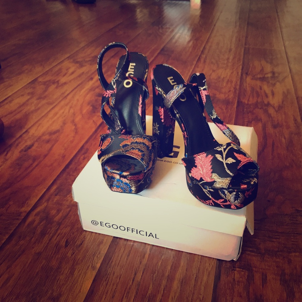 High heels floral